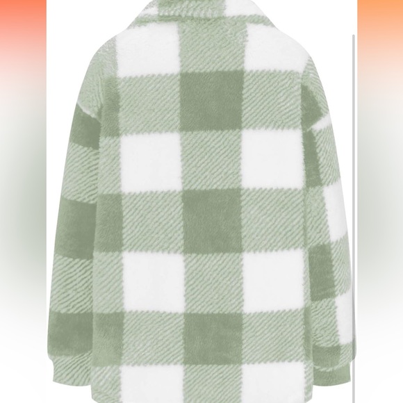 Fuzzy teddy plaid shacket - Picture 3 of 11